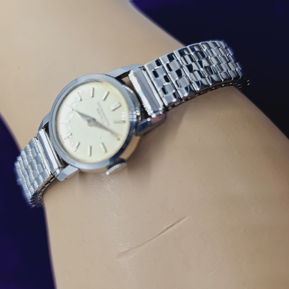 Iwc International Watch Co. Ladies Watch View 6